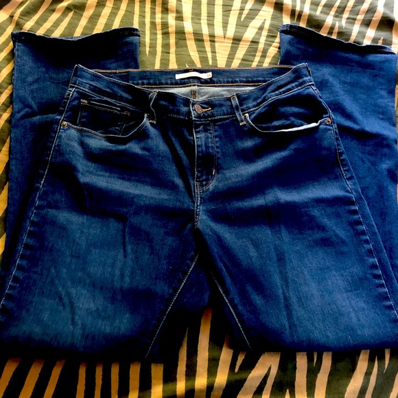 Levi’s bootcut jeans 👖 - Picture 2 of 3